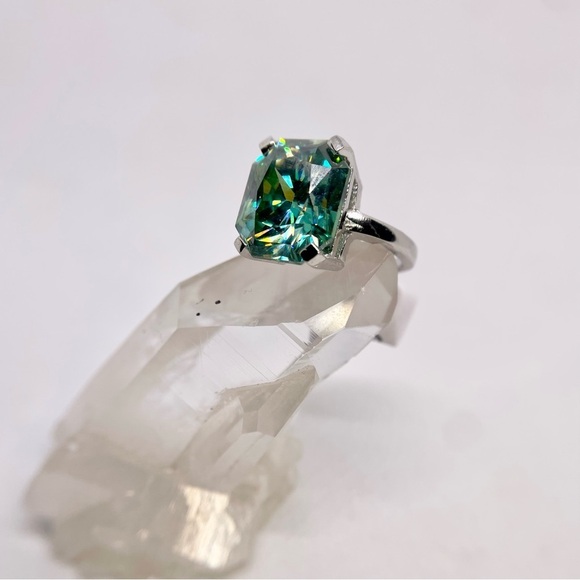 15 Carat Radiant Cut Moissanite Ring Vivid Blue Green Cocktail Statement Ring - Picture 8 of 15
